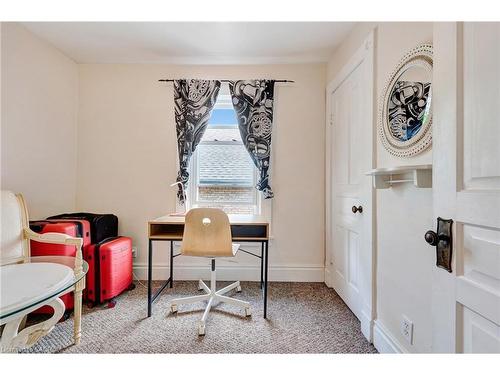 42 Shanley Street, Kitchener, ON - Indoor Photo Showing Other Room