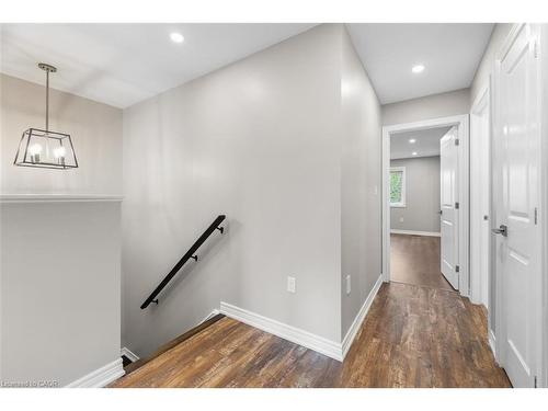 12 Lindsay Way, Grimsby, ON - Indoor Photo Showing Other Room