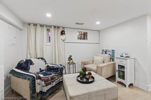 149 Leinster Avenue N, Hamilton, ON - Indoor