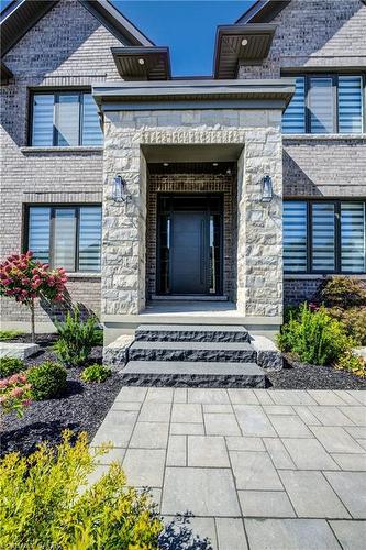 47 Pioneer Ridge Drive, Kitchener, ON - Outdoor