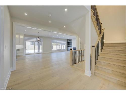 47 Pioneer Ridge Drive, Kitchener, ON - Indoor Photo Showing Other Room