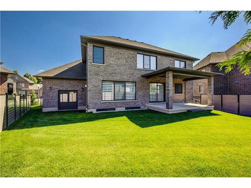 47 Pioneer Ridge Drive, Kitchener, ON - Outdoor