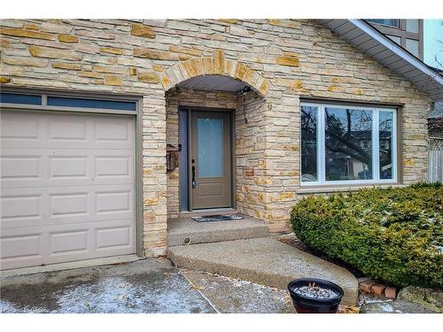 801 Syer Drive, Milton, ON - Outdoor