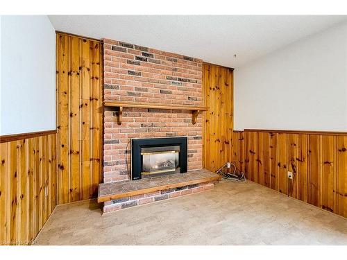 801 Syer Drive, Milton, ON - Indoor Photo Showing Living Room With Fireplace