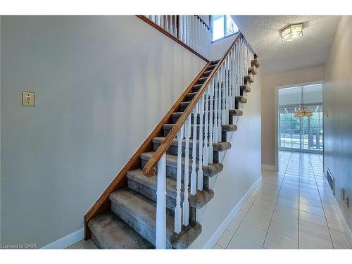 801 Syer Drive, Milton, ON - Indoor Photo Showing Other Room