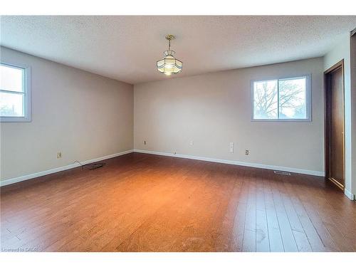 801 Syer Drive, Milton, ON - Indoor Photo Showing Other Room