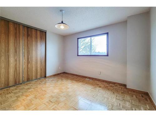 801 Syer Drive, Milton, ON - Indoor Photo Showing Other Room