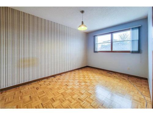 801 Syer Drive, Milton, ON - Indoor Photo Showing Other Room