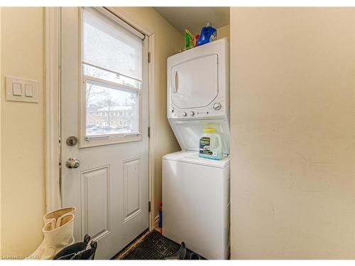 160 Westcourt Place, Waterloo, ON - Indoor Photo Showing Laundry Room