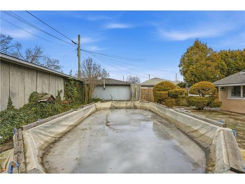 685 Dunn Avenue, Hamilton, ON - Outdoor