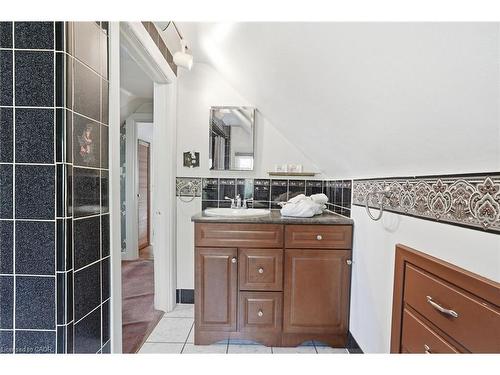 685 Dunn Avenue, Hamilton, ON - Indoor