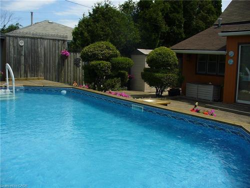 685 Dunn Avenue, Hamilton, ON - Outdoor With In Ground Pool