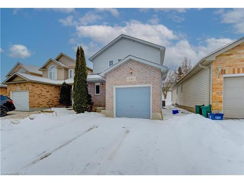 141 Mountain Laurel Crescent, Kitchener, ON - Outdoor With Facade