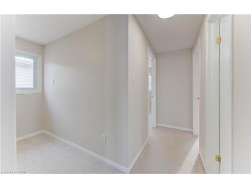 141 Mountain Laurel Crescent, Kitchener, ON - Indoor Photo Showing Other Room