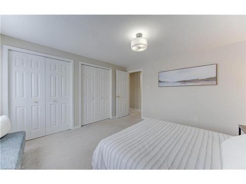 141 Mountain Laurel Crescent, Kitchener, ON - Indoor Photo Showing Bedroom