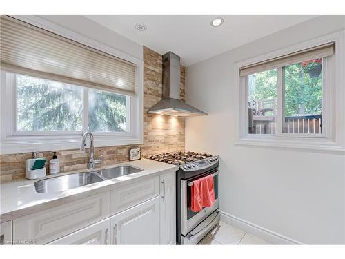 1481 Otis Avenue, Mississauga, ON - Indoor Photo Showing Kitchen With Double Sink