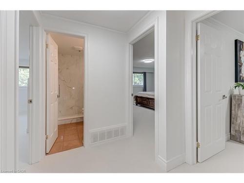 1481 Otis Avenue, Mississauga, ON - Indoor Photo Showing Other Room