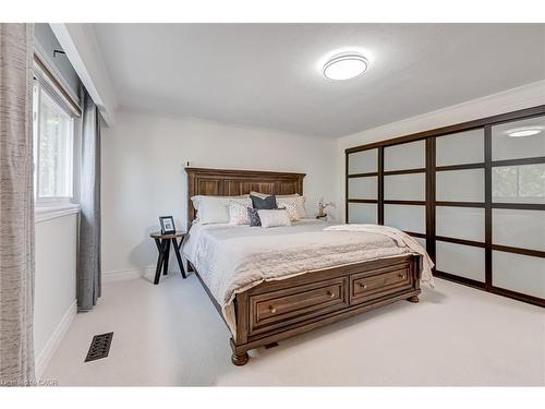 1481 Otis Avenue, Mississauga, ON - Indoor Photo Showing Bedroom