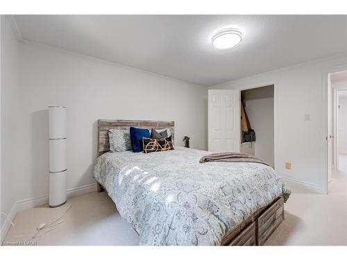 1481 Otis Avenue, Mississauga, ON - Indoor Photo Showing Bedroom