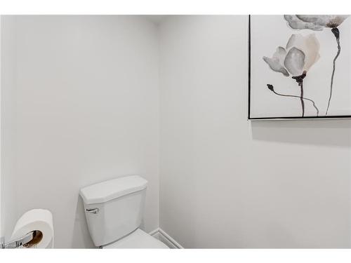 1481 Otis Avenue, Mississauga, ON - Indoor Photo Showing Bathroom