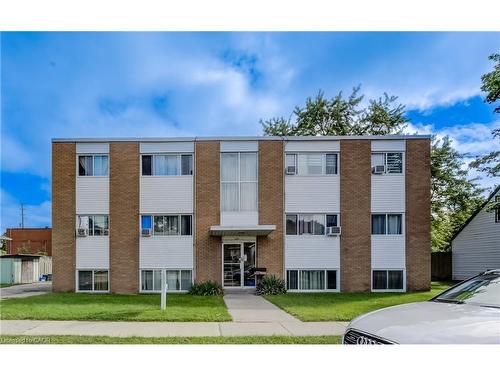 125 Schlueter Street  Cambridge, ON N3H 4B4