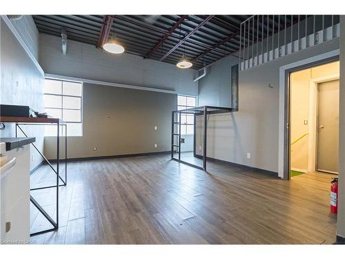 6 Sanford Avenue N, Hamilton, ON 