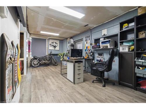 6 Sanford Avenue N, Hamilton, ON 