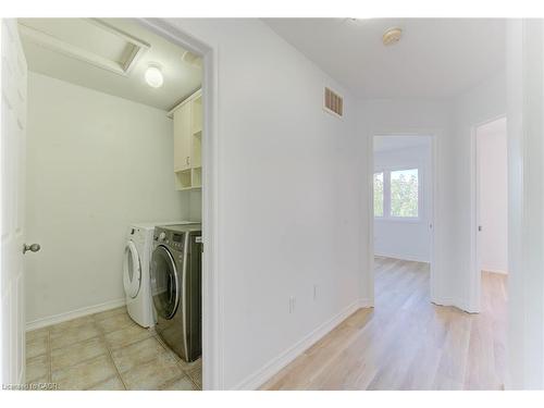 82 Trowbridge Street, Breslau, ON - Indoor Photo Showing Laundry Room