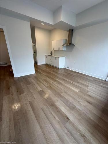 73A-69 Hellems Avenue, Welland, ON - Indoor Photo Showing Other Room