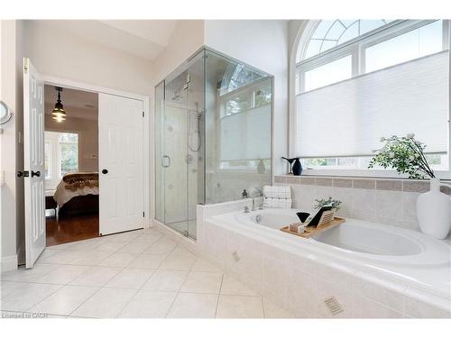 37 Appaloosa Trail, Carlisle, ON - Indoor Photo Showing Bathroom