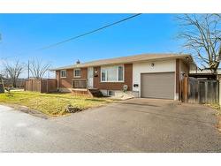 11 Rockwood Avenue  St. Catharines, ON L2P 1E3