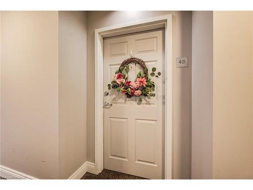 401-2 Colonial Drive, Guelph, ON - Indoor Photo Showing Other Room