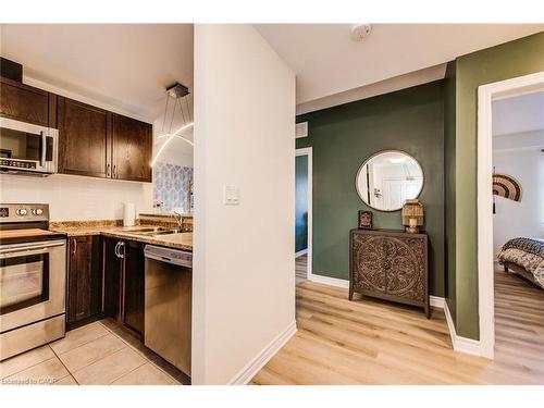 401-2 Colonial Drive, Guelph, ON - Indoor Photo Showing Kitchen With Double Sink