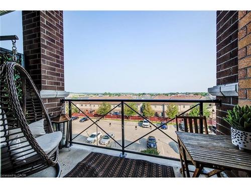 401-2 Colonial Drive, Guelph, ON - Outdoor