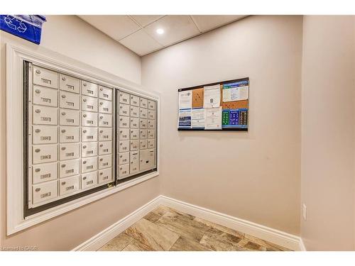 401-2 Colonial Drive, Guelph, ON - Indoor Photo Showing Other Room