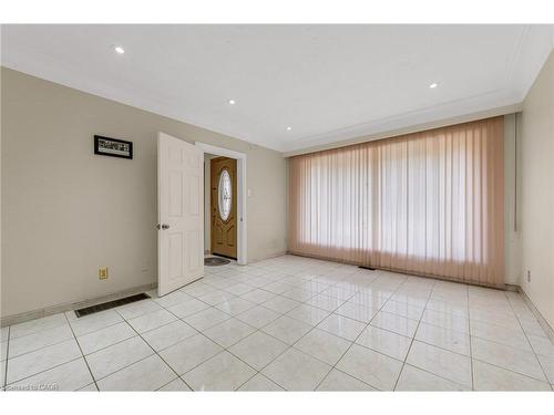 103 Briarwood Crescent, Hamilton, ON - Indoor Photo Showing Other Room
