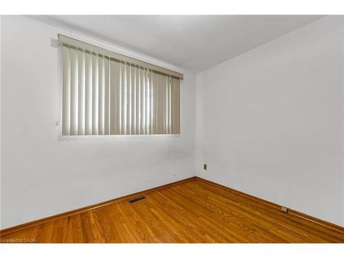 103 Briarwood Crescent, Hamilton, ON - Indoor Photo Showing Other Room