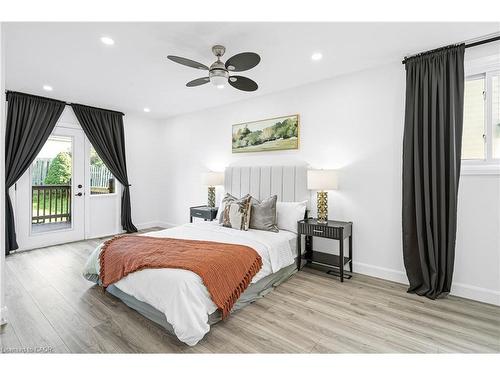173 Bellingham Drive, Hamilton, ON - Indoor Photo Showing Bedroom