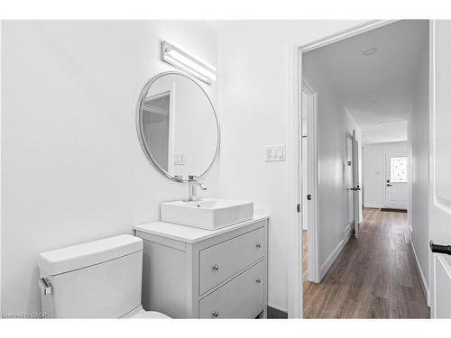 173 Bellingham Drive, Hamilton, ON - Indoor Photo Showing Bathroom
