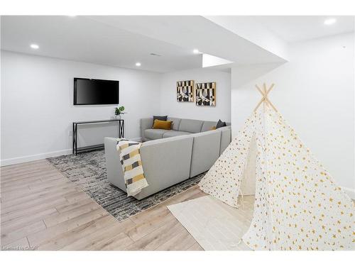 173 Bellingham Drive, Hamilton, ON - Indoor