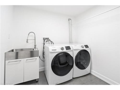 173 Bellingham Drive, Hamilton, ON - Indoor Photo Showing Laundry Room