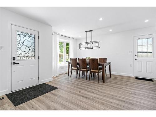 173 Bellingham Drive, Hamilton, ON - Indoor Photo Showing Dining Room