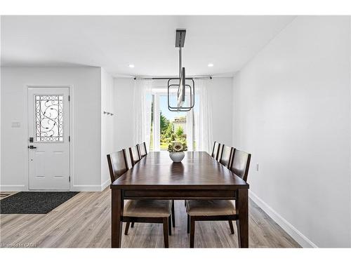 173 Bellingham Drive, Hamilton, ON - Indoor Photo Showing Dining Room