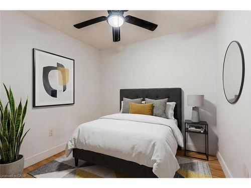 B-461 King Street E, Hamilton, ON - Indoor Photo Showing Bedroom