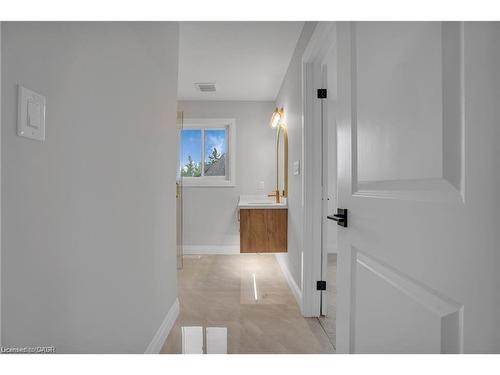 382 Southcote Road, Ancaster, ON - Indoor Photo Showing Other Room