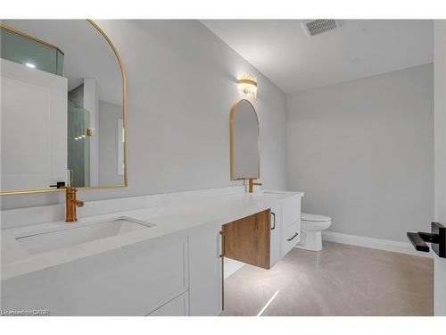 382 Southcote Road, Ancaster, ON - Indoor Photo Showing Bathroom