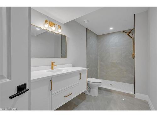 382 Southcote Road, Ancaster, ON - Indoor Photo Showing Bathroom