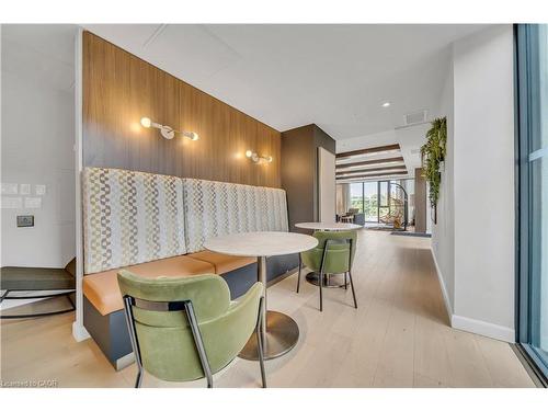 1306-741 King Street W, Kitchener, ON - Indoor