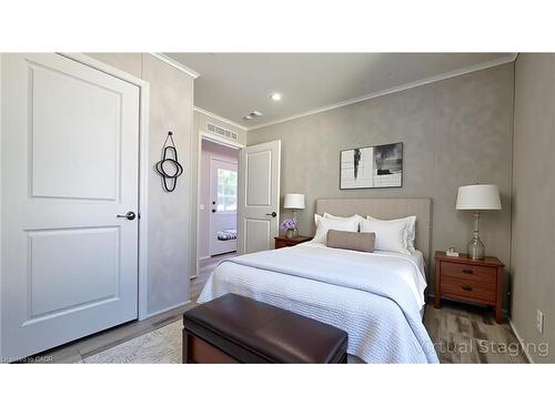 24 Macpherson Crescent, Flamborough, ON - Indoor Photo Showing Bedroom