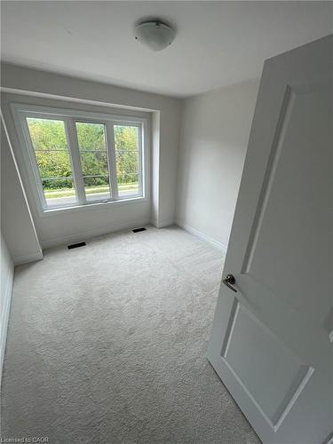 9249 Whiteoak Avenue, Niagara Falls, ON - Indoor Photo Showing Other Room